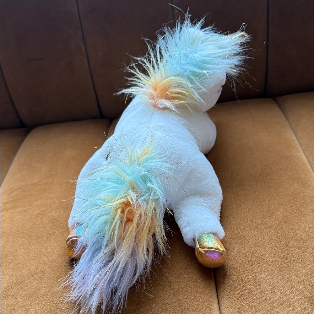 FAO Schwarz Plush Unicorn Toy with Gold Accents Soft Plush Toy 14” - Picture 4 of 8